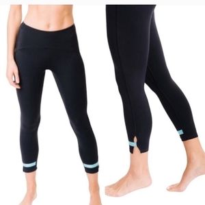 Zyia Navy Strap Deluxe Hi-Rise 7/8 24" size 6-8. EUC